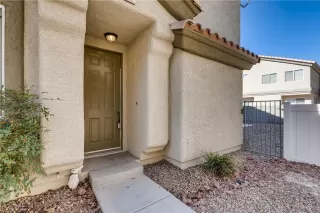 Photo #1: 2272445 Listing