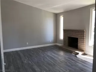 Photo #5: 2272446 Listing 