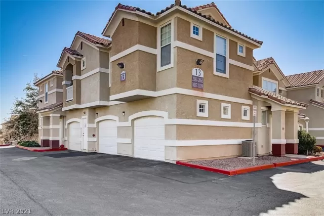 MLS: 2272462 Condo For Sale