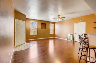 Photo #5: 2272462 Listing 