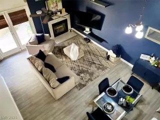 Photo #1: 2272502 Listing