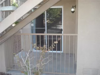 Photo #1: 2272504 Listing 