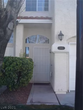 Photo #2: 2272544 Listing