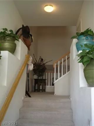 Photo #3: 2272544 Listing