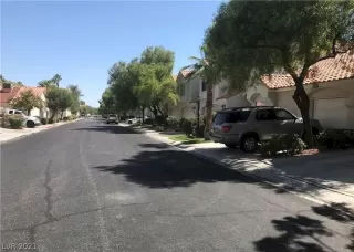 Photo #6: 2272544 Listing