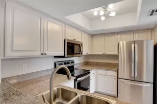 Photo #6: 2272589 Listing 