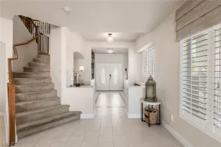 Photo #4: 2272637 Listing