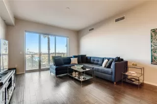 Photo #4: 2272640 Listing 