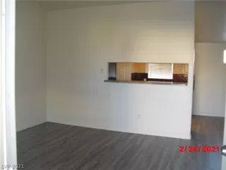 Photo #6: 2272649 Listing 