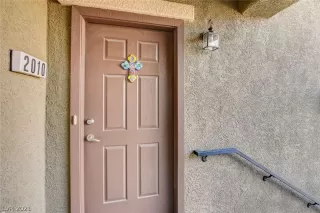 Photo #2: 2272688 Listing