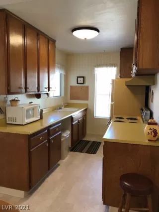 Photo #6: 2272708 Listing