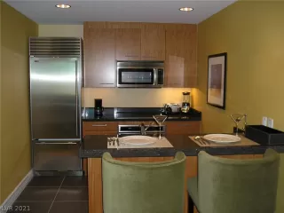 Photo #5: 2272711 Listing