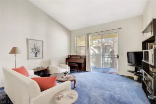 Photo #3: 2272721 Listing