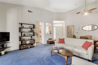 Photo #6: 2272721 Listing