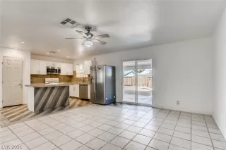 Photo #2: 2272747 Listing