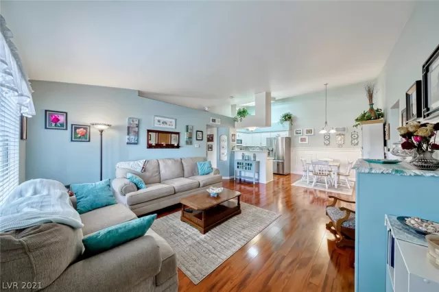 MLS: 2272748 Condo For Sale