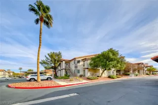 Photo #1: 2272748 Listing 