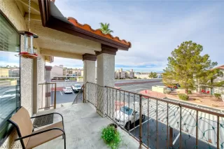 Photo #3: 2272748 Listing 