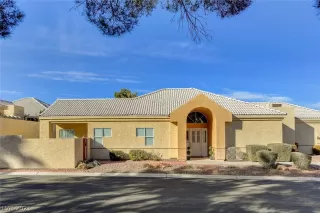 Photo #1: 2272764 Listing 