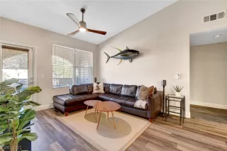 Photo #1: 2272772 Listing