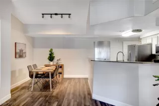 Photo #6: 2272772 Listing