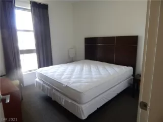 Photo #5: 2272781 Listing 