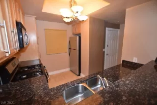 Photo #4: 2272785 Listing 