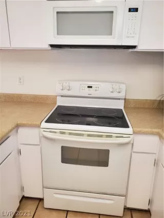 Photo #4: 2272798 Listing 