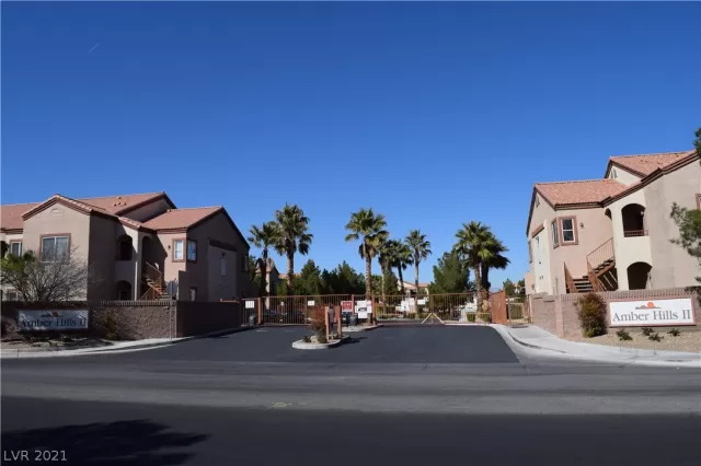 MLS: 2272838 Condo For Sale