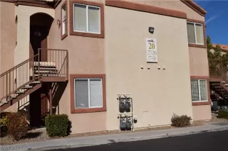 Photo #4: 2272838 Listing