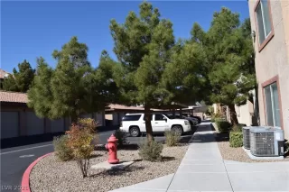 Photo #5: 2272838 Listing