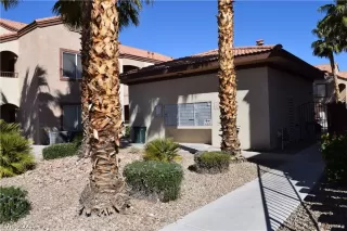 Photo #6: 2272838 Listing