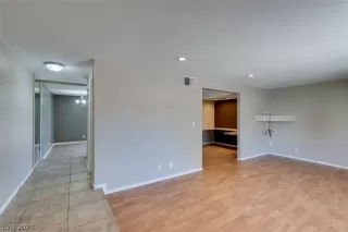 Photo #2: 2272871 Listing