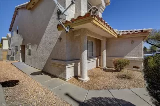 Photo #2: 2272910 Listing