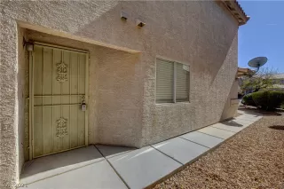 Photo #3: 2272910 Listing