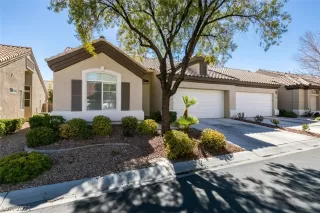 Photo #1: 2272923 Listing