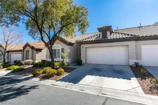 Photo #2: 2272923 Listing