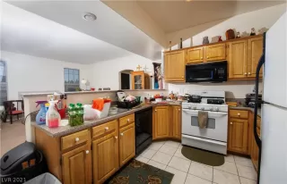 Photo #3: 2272927 Listing