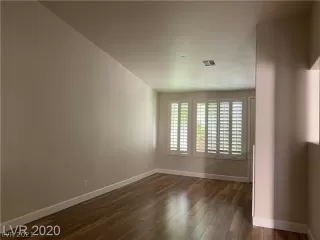 Photo #5: 2272936 Listing 