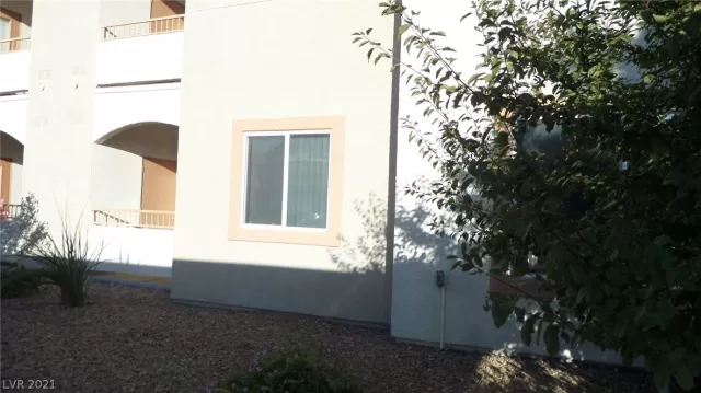 MLS: 2272963 Condo For Sale