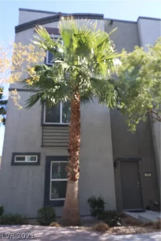 Photo #4: 2272964 Listing