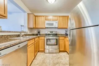 Photo #6: 2272971 Listing