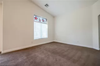 Photo #5: 2273023 Listing