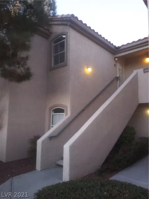 MLS: 2273081 Condo For Sale