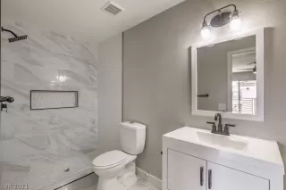 Photo #3: 2273090 Listing