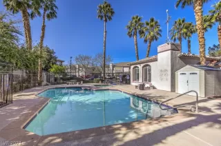 Photo #4: 2273090 Listing