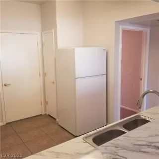 Photo #4: 2273091 Listing 