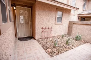 Photo #3: 2273092 Listing