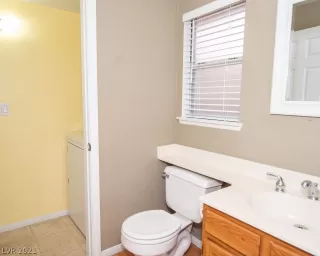 Photo #5: 2273092 Listing