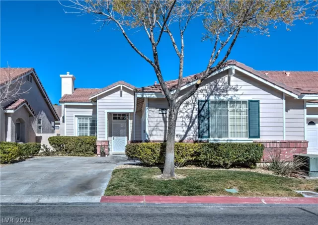 MLS: 2273108 Condo For Sale